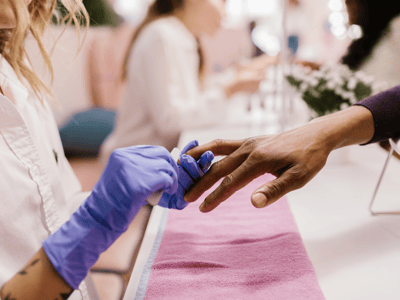 acrilico unghie onicofagiche